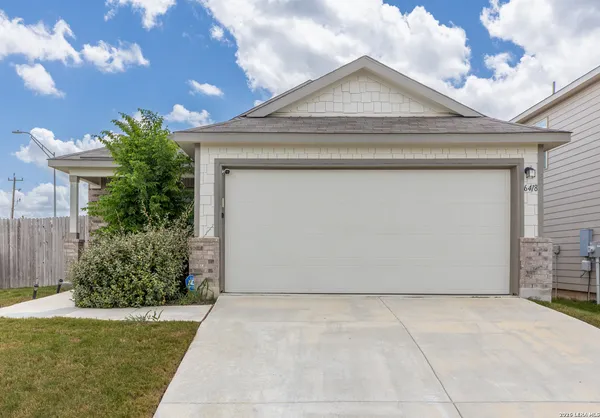 $1,650 | 6418 Willow Point Boulevard, San Antonio, TX 78220