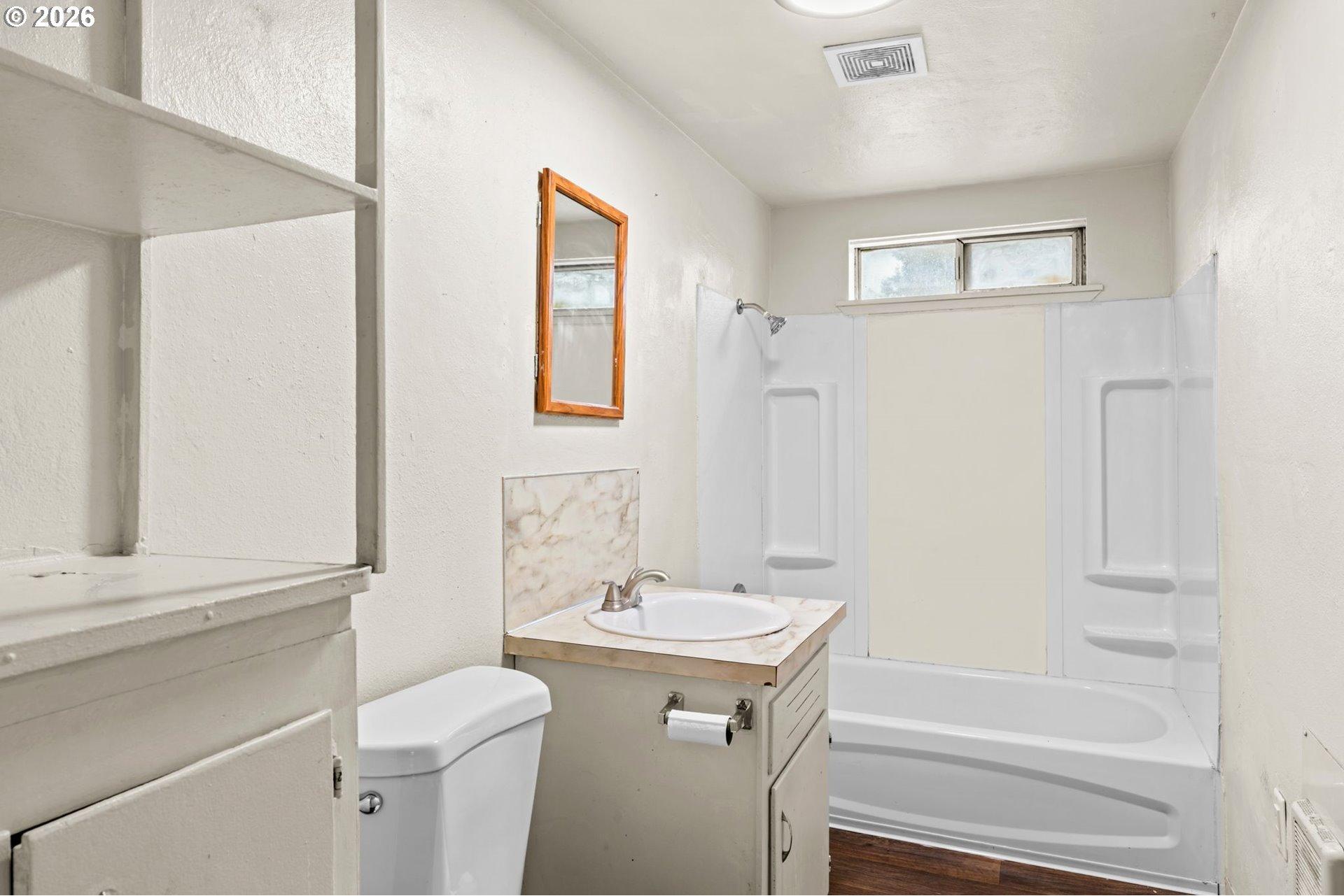 4268 Daisy Street Springfield, OR 97478 - Photo 17 of 29 Gallery Image 17