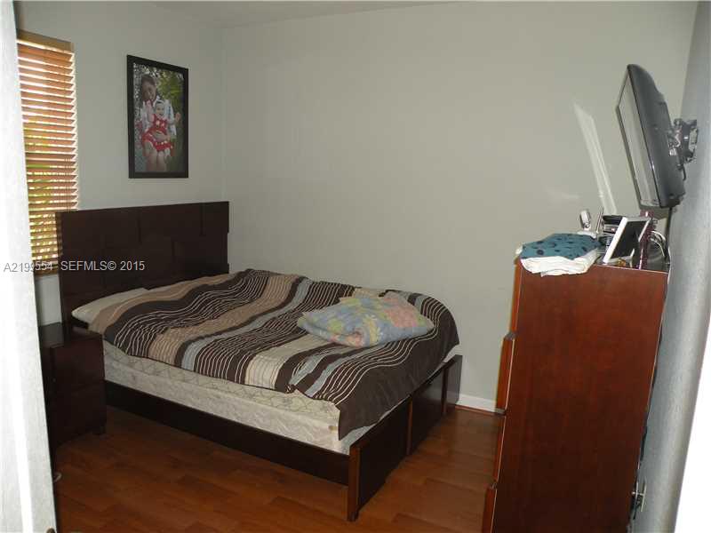 823 Southwest 154th Path Miami, FL 33194 - Photo 11 of 29 Bedroom