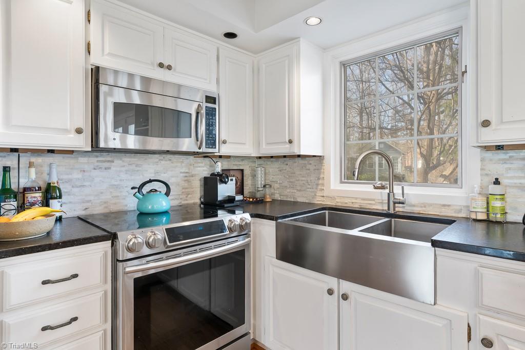 211 Prestwick Drive High Point, NC 27265 - Photo 18 of 50 Gallery Image 18