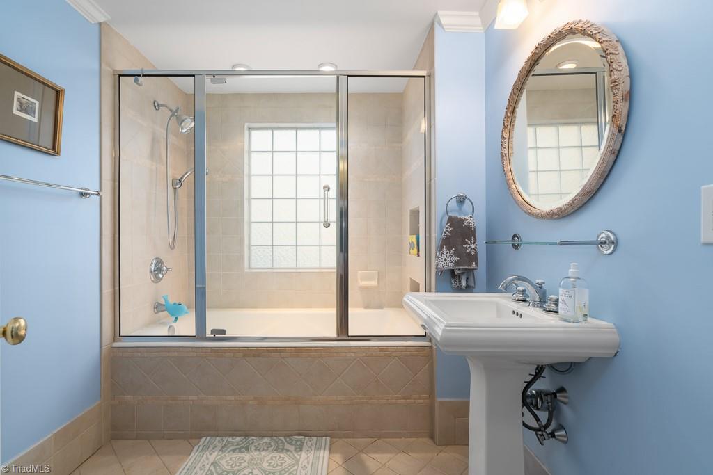 211 Prestwick Drive High Point, NC 27265 - Photo 28 of 50 Gallery Image 28