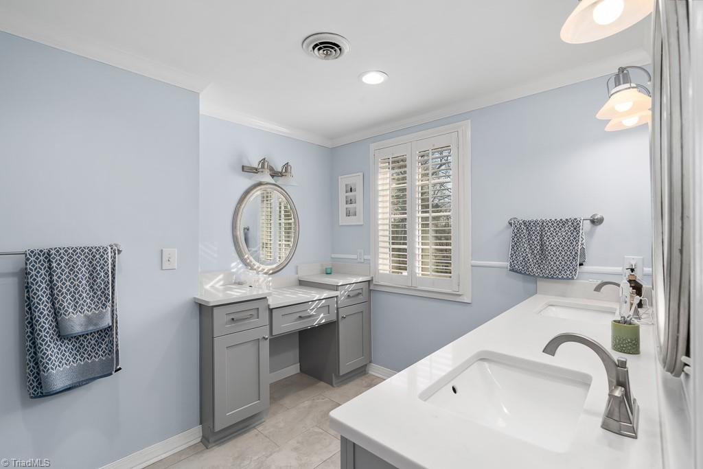 211 Prestwick Drive High Point, NC 27265 - Photo 34 of 50 Gallery Image 34