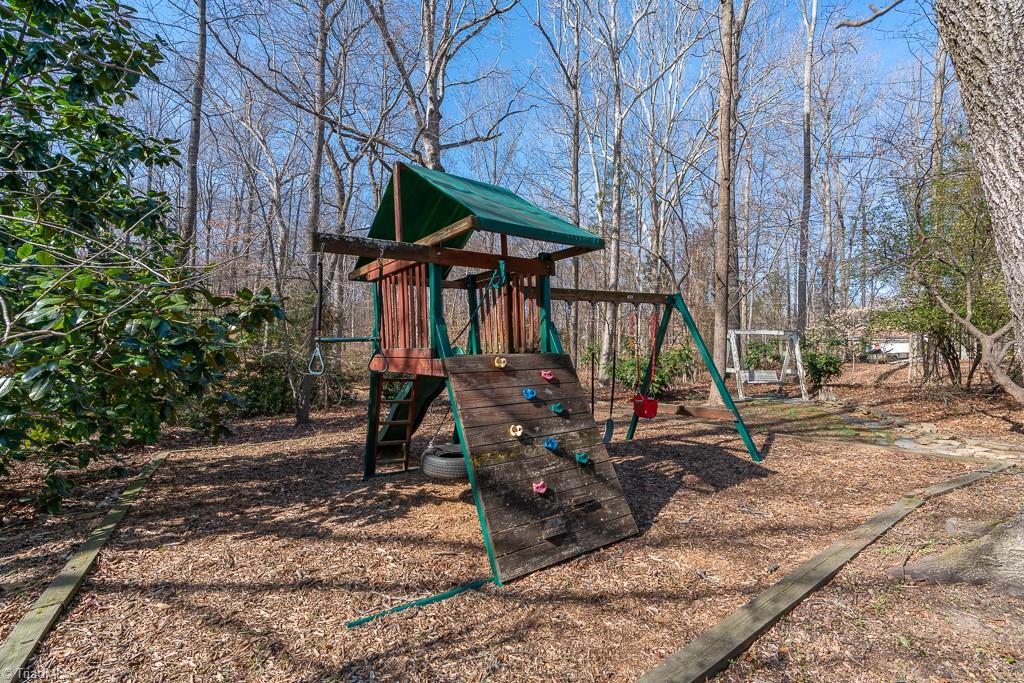 211 Prestwick Drive High Point, NC 27265 - Photo 44 of 50 Gallery Image 44