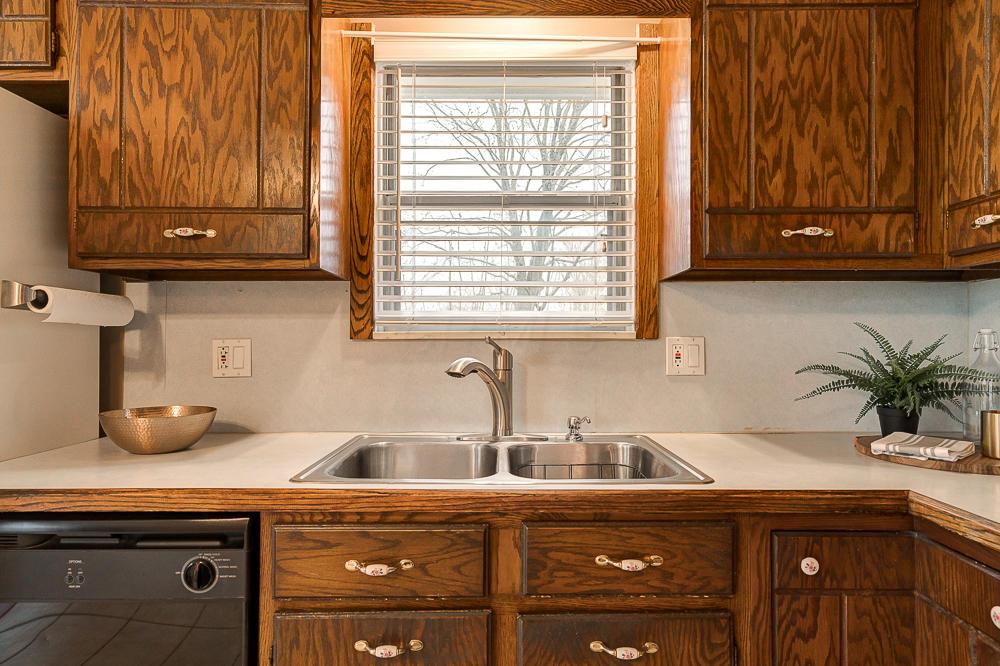 1904 Fairhaven Road Columbus, OH 43229 - Photo 14 of 35 Gallery Image 14