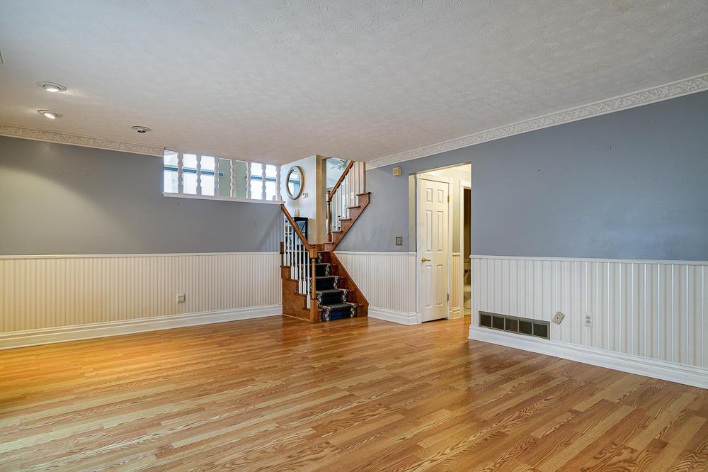 1904 Fairhaven Road Columbus, OH 43229 - Photo 15 of 35 Gallery Image 15