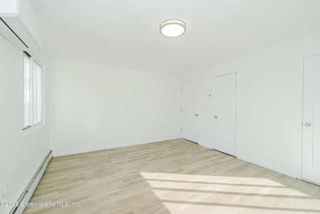 $800,000 | 22 Oakville Street | Willowbrook