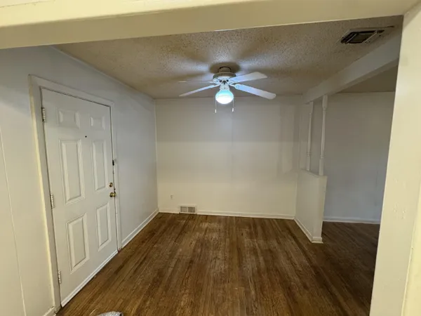 $950 | 3709 23rd Street, Lubbock, TX 79410