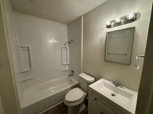 $950 | 3709 23rd Street, Lubbock, TX 79410