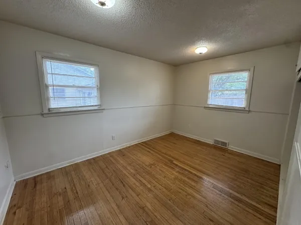 $950 | 3709 23rd Street, Lubbock, TX 79410