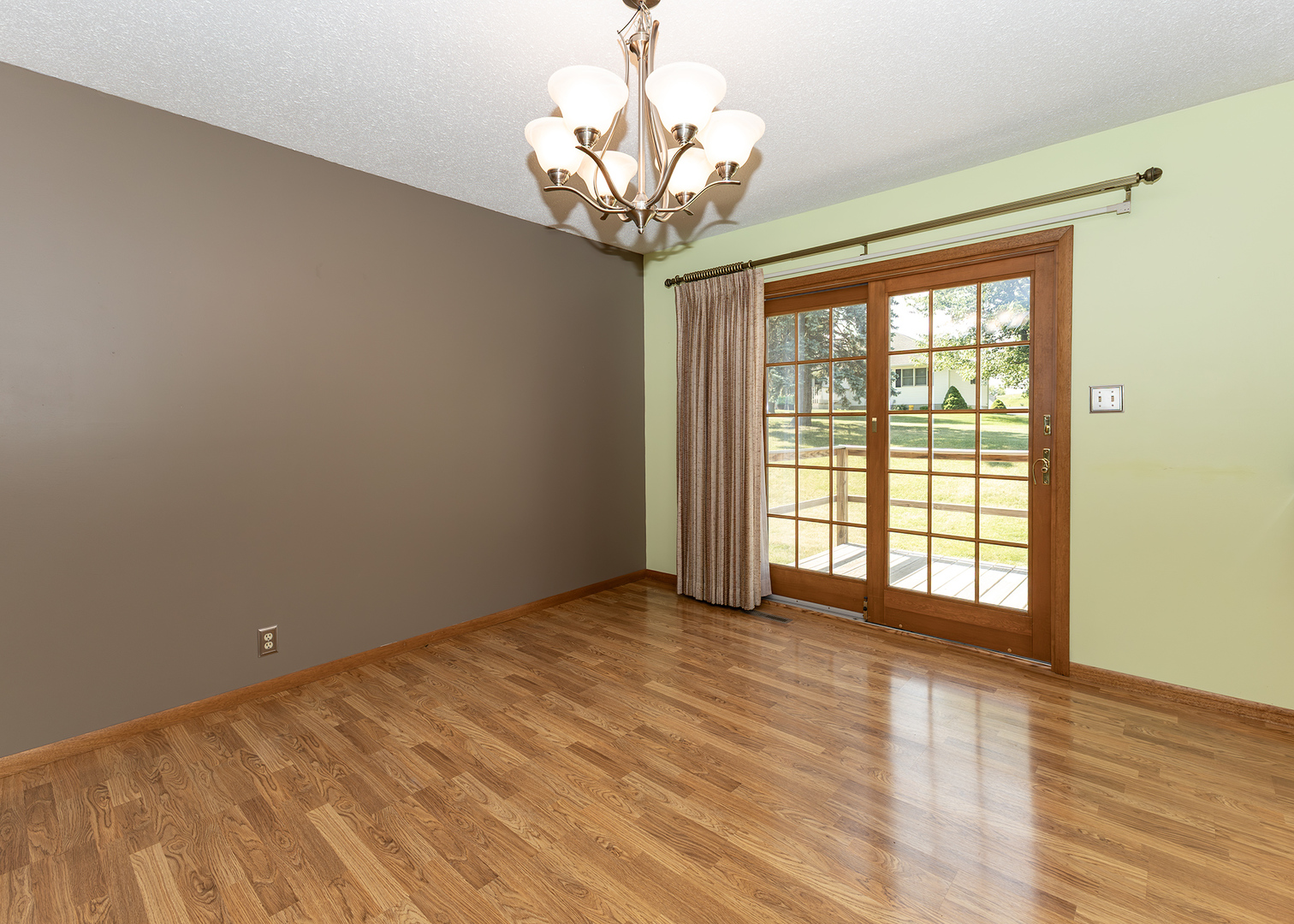 710 1st Avenue Fulton, IL 61252 - Photo 18 of 33