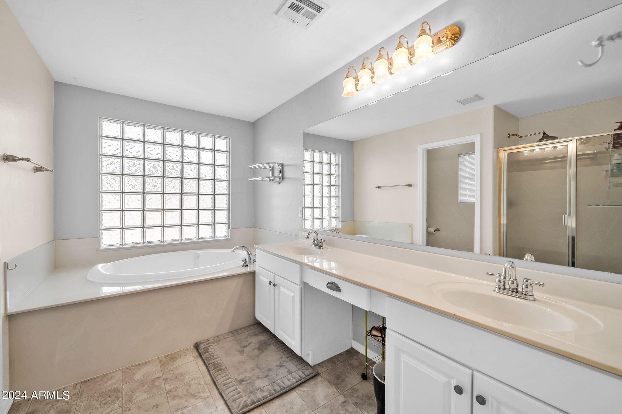 14988 West Bloomfield Road Surprise, AZ 85379 - Photo 16 of 34 14988 W Bloomfield Rd-17