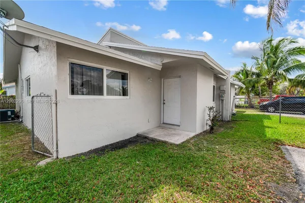 $2,800 | 11310 Southwest 189th Street, Unit 11310, Miami, FL 33157