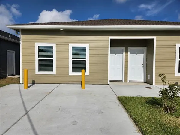 $2,000 | 2127 Connecticut Avenue, Unit A, Kenner, LA 70062