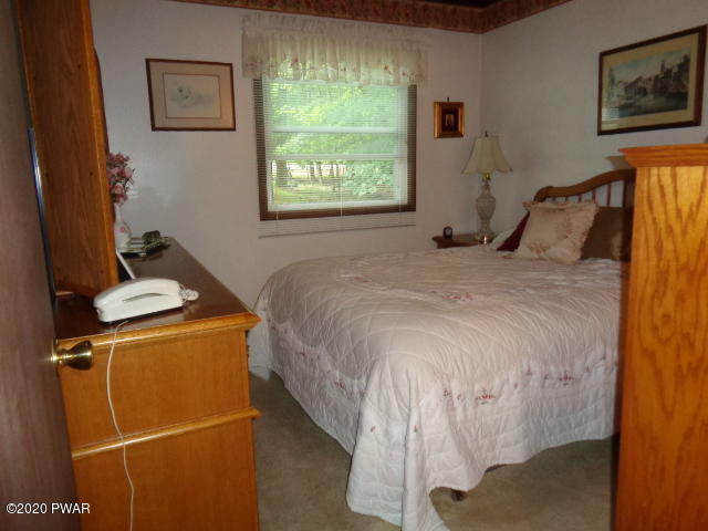 7 Roamingwood Road Lake Ariel, PA 18436 - Photo 4 of 15