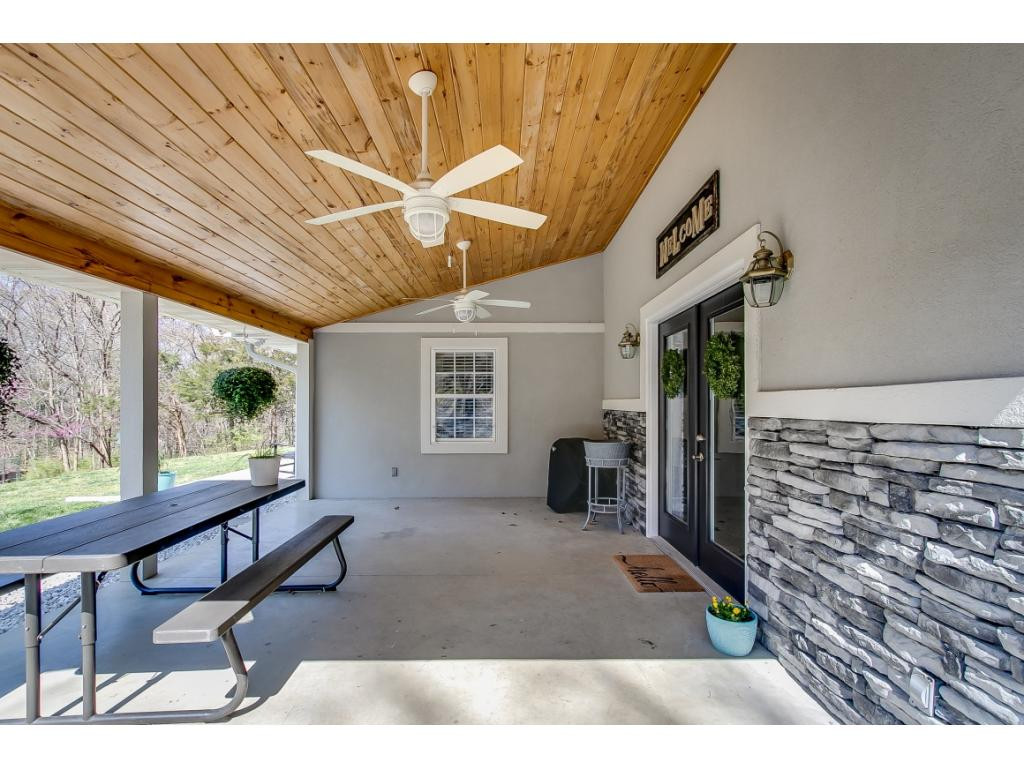 128 Tom Pate Road Johnson City, TN 37604 - Photo 4 of 36 Photo 4