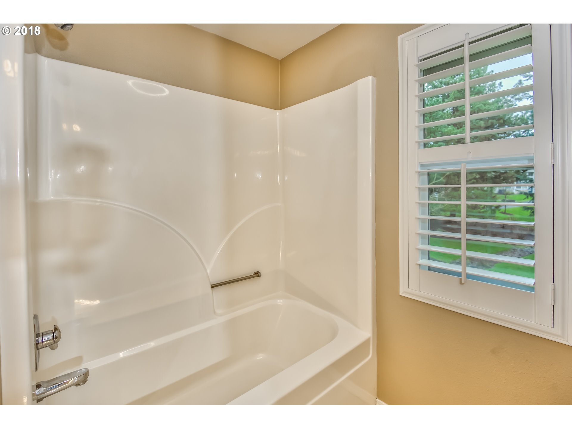 14255 Southwest Barrows Road Beaverton, OR 97007 - Photo 19 of 31 Bathroom, Attached