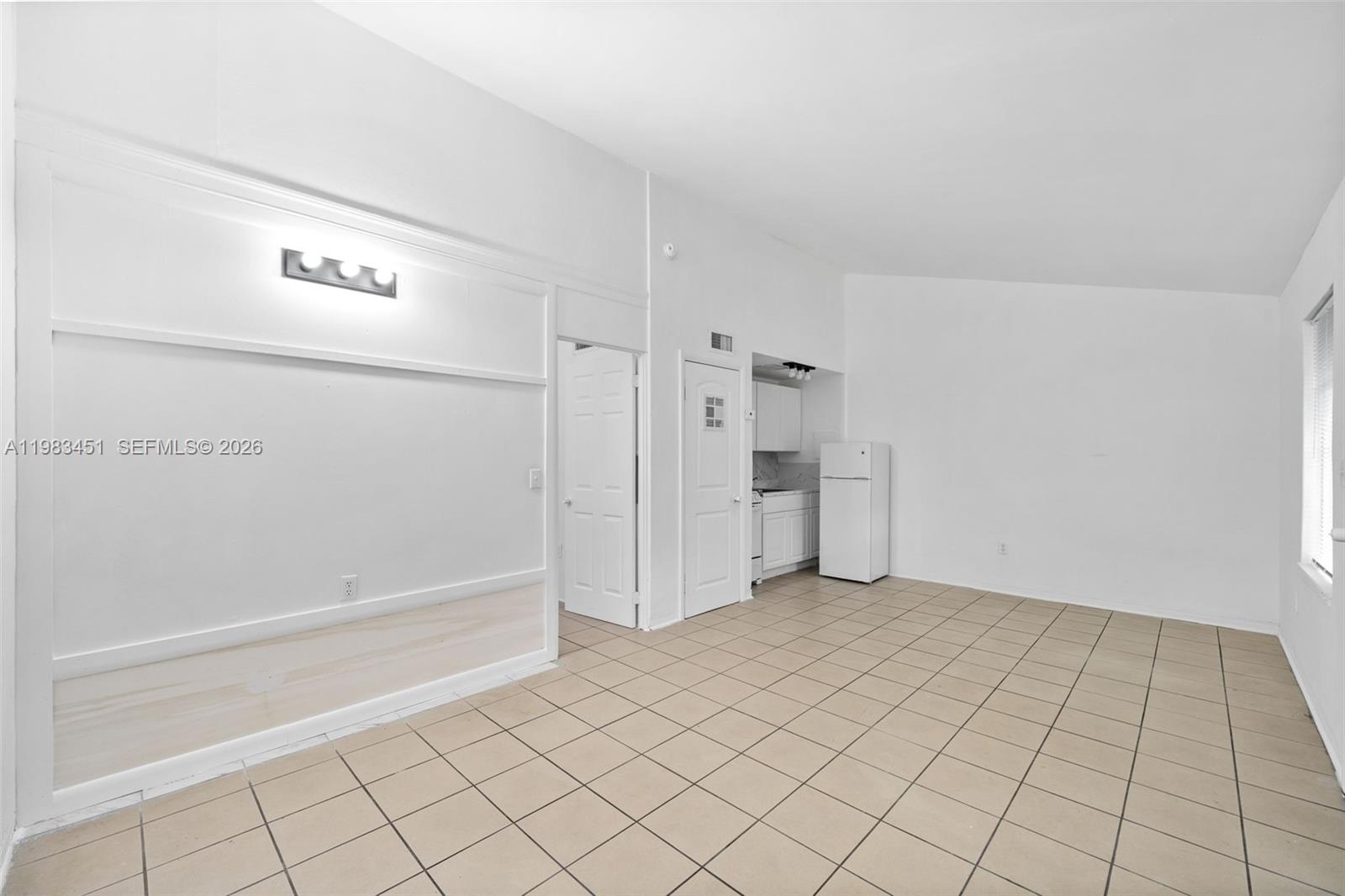 840 Southwest 7th Street, Unit 850 Miami, FL 33130 - Photo 2 of 12 a view of an empty room