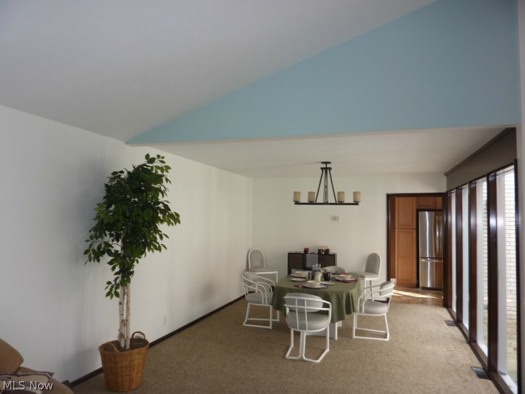 1938 Winchester Road Cleveland, OH 44124 - Photo 4 of 25