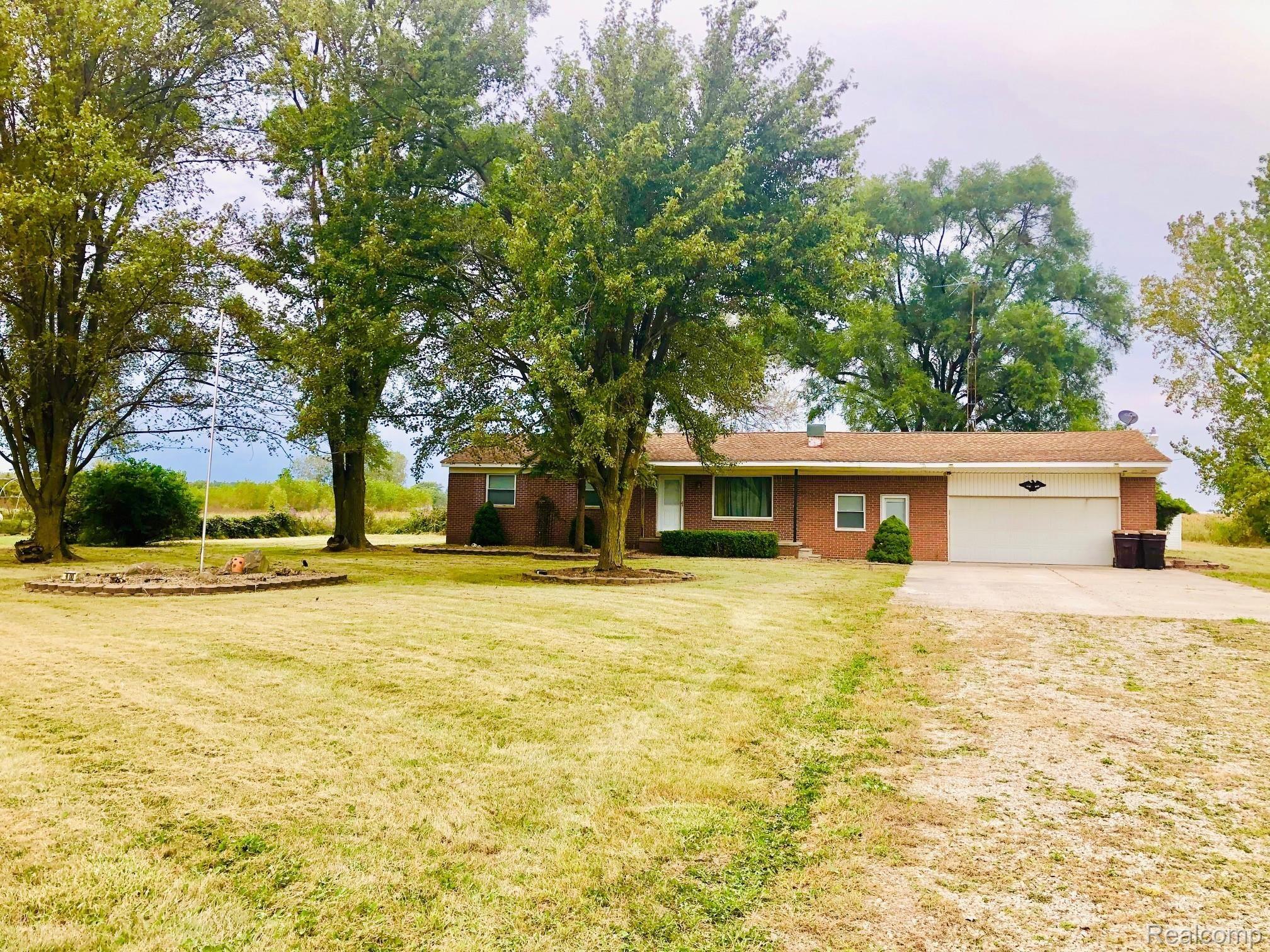 4900 Ohara Road Carleton, MI 48117 - Photo 1 of 20 o front 3.jpg