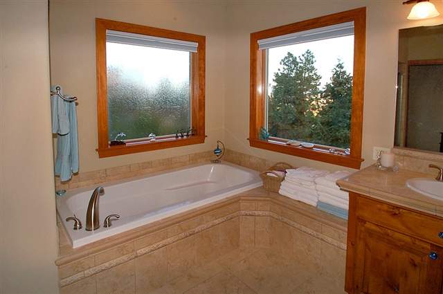 8524 North Northview Road Spokane, WA 99208 - Photo 5 of 8 Gallery Image 5