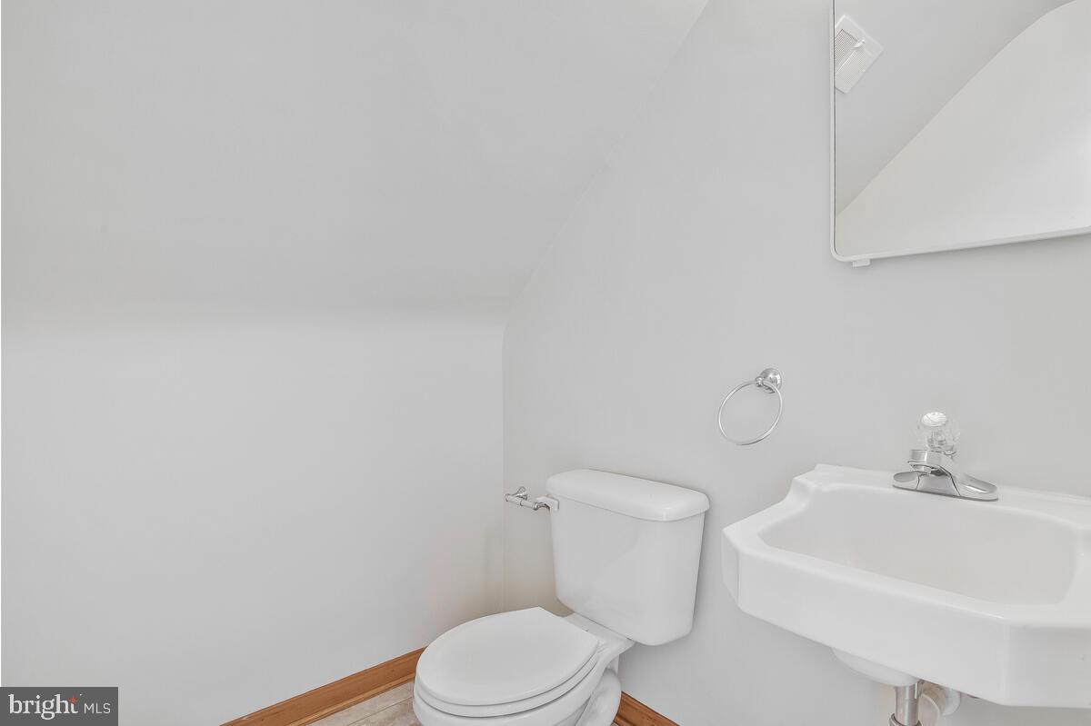 112 South Midfield Road Linthicum Heights, MD 21090 - Photo 25 of 51