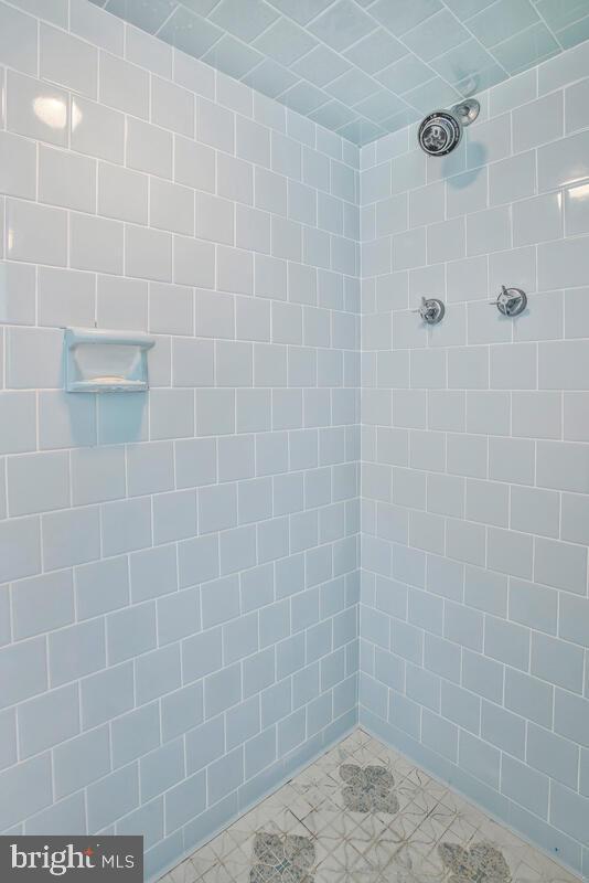 112 South Midfield Road Linthicum Heights, MD 21090 - Photo 33 of 51