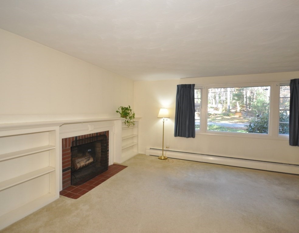 6 Duggan Road Acton, MA 01720 - Photo 5 of 33