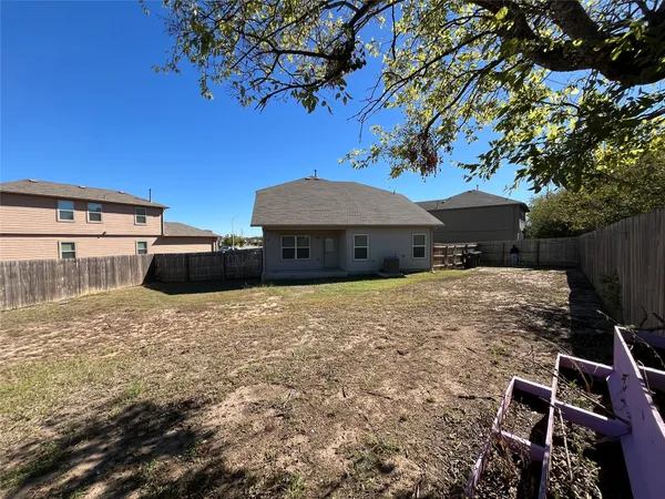 $1,995 | 501 Cibolo Creek Drive, Kyle, TX 78640