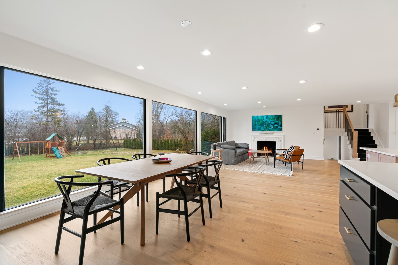 1975 Valley View Road Northfield, IL 60093 - Photo 11 of 40 a view of a dining room with furniture and chandelier