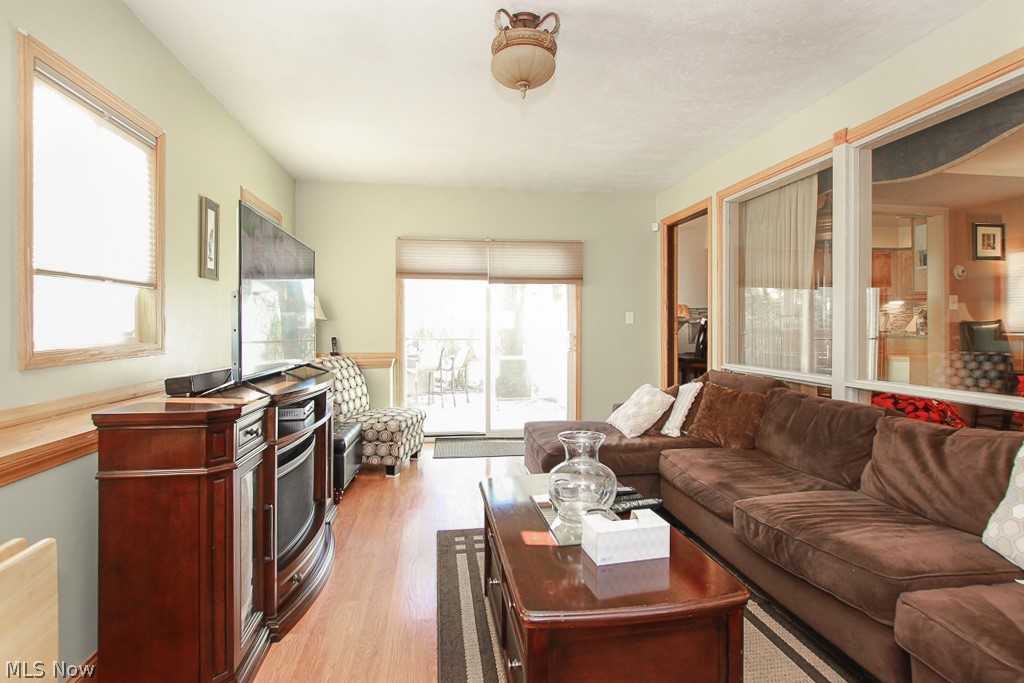 24200 Cedar Road Beachwood, OH 44122 - Photo 7 of 23 Family Room