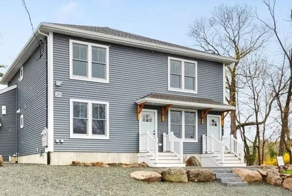$3,400 | 26 Lyndale Avenue, Unit 1, Gloucester, MA 01930