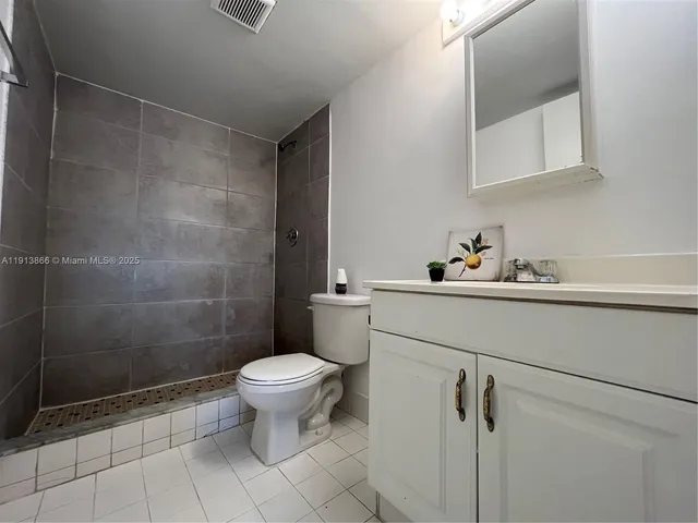 $2,300 | 3720 North Pine Island Road, Unit 237, Sunrise, FL 33351