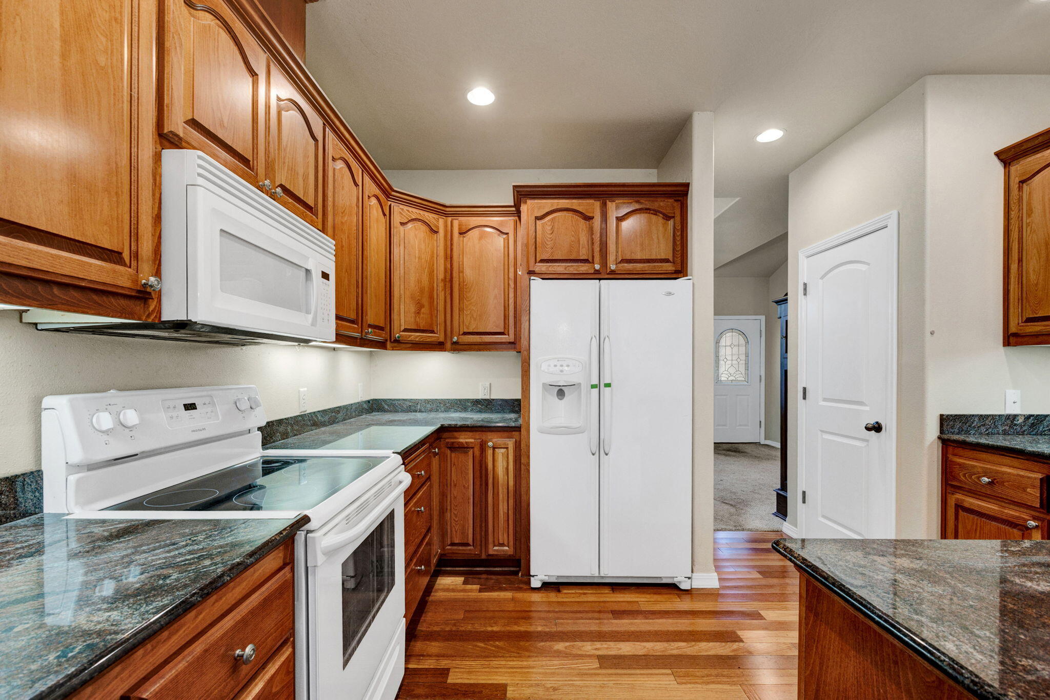 270 Rene Drive Shady Cove, OR 97539 - Photo 13 of 40 24-web-or-mls-RD (24)