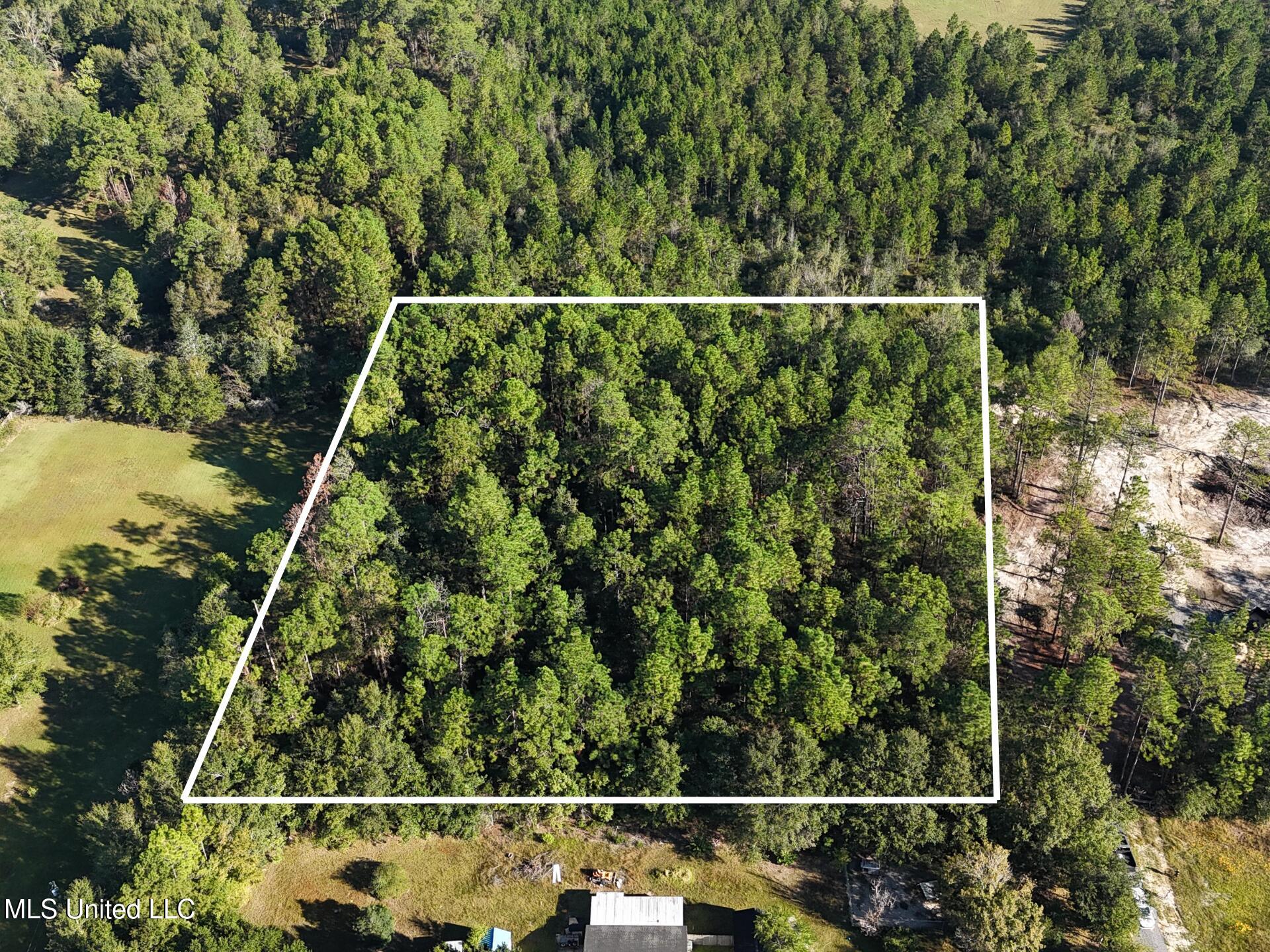 Glendale Road Ocean Springs, MS 39565 - Photo 2 of 6 2_20251013_145534_0001