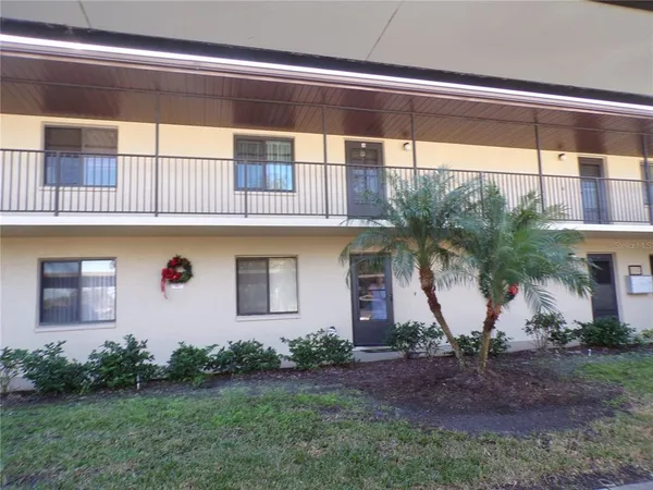 $2,400 | 4016 Oakview Drive, Unit J9, Port Charlotte, FL 33980