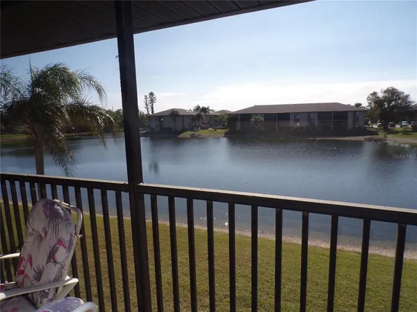 $2,400 | 4016 Oakview Drive, Unit J9, Port Charlotte, FL 33980