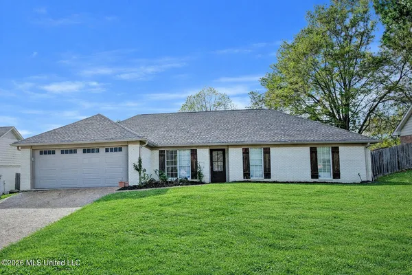 $285,000 | 606 Honeysuckle Drive, Madison, MS 39110