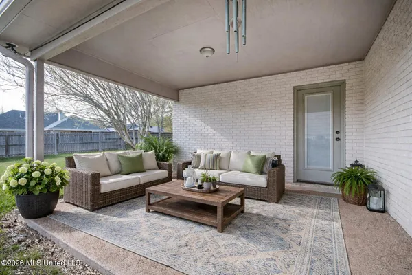 $285,000 | 606 Honeysuckle Drive, Madison, MS 39110