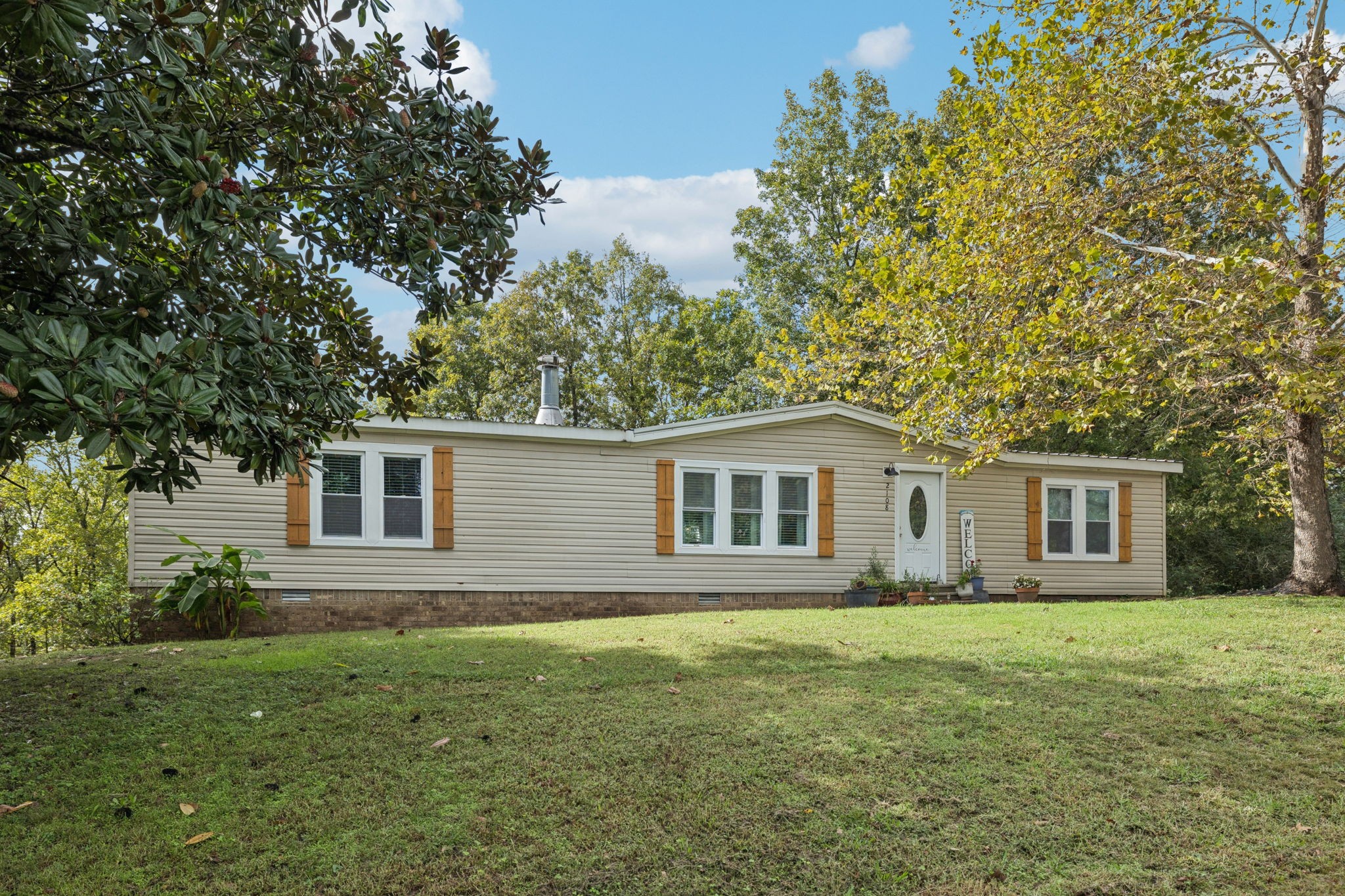 2108 Lance Court Centerville, TN 37033 - Photo 46 of 51 a house view with a garden space