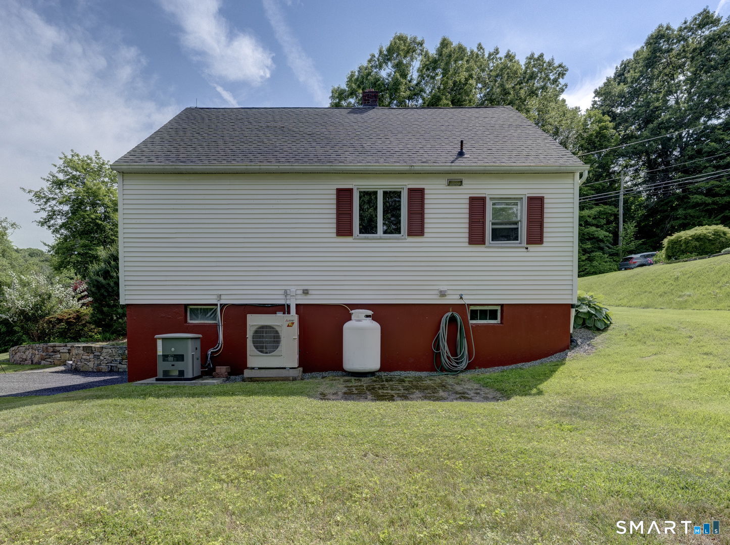 10 Spring Hill Road Harwinton, CT 06791 - Photo 4 of 34