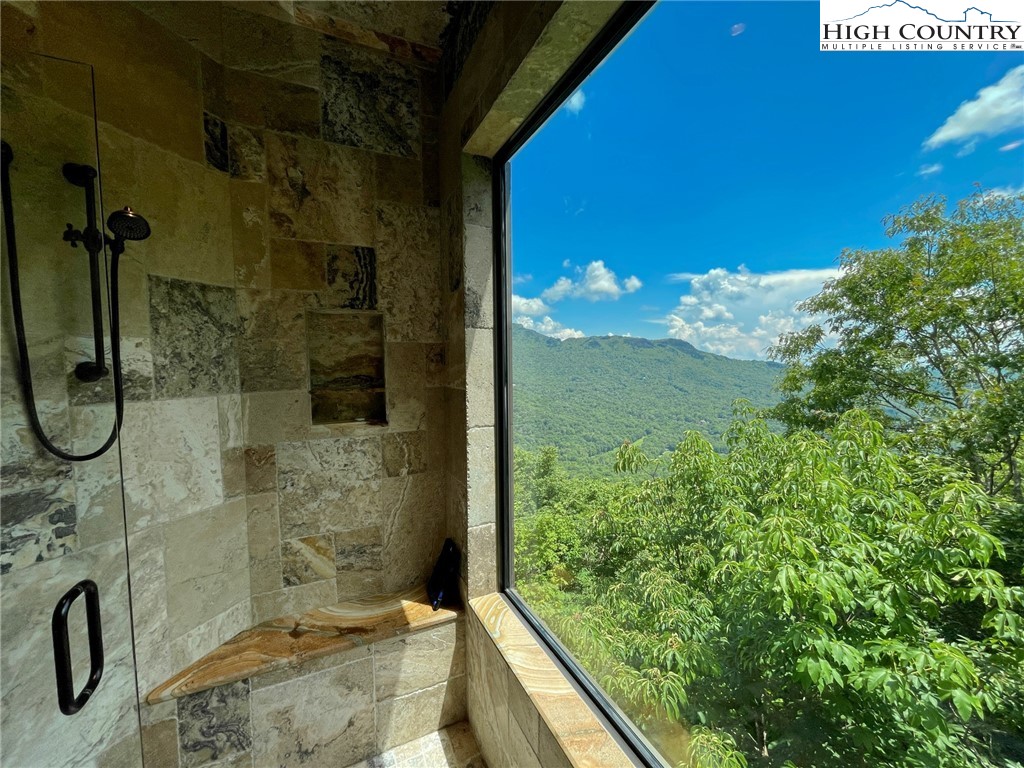 222 Ridge Drive Linville, NC 28646 - Photo 29 of 48 Gallery Image 29