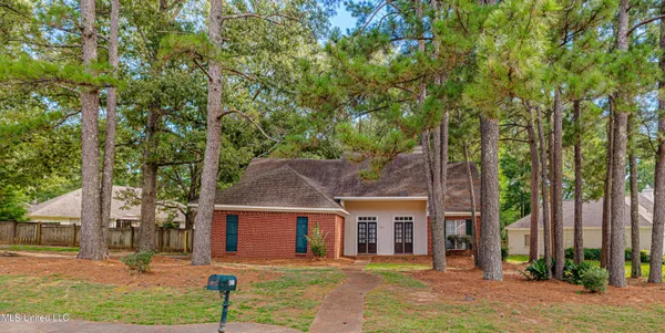 $235,000 | 421 Violet Drive, Madison, MS 39110