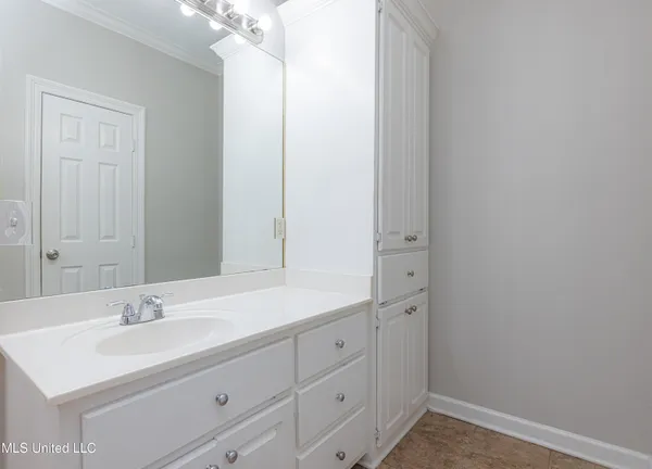 $235,000 | 421 Violet Drive, Madison, MS 39110