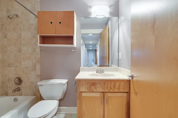 $2,150 | 137 East GE Patterson Avenue, Unit 202, Memphis, TN 38103