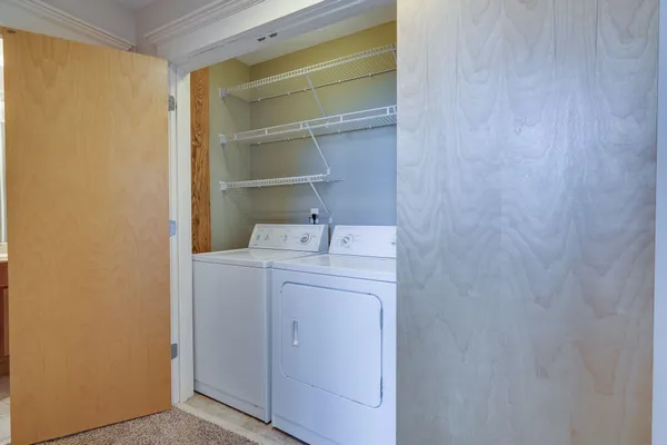 $2,150 | 137 East GE Patterson Avenue, Unit 202, Memphis, TN 38103