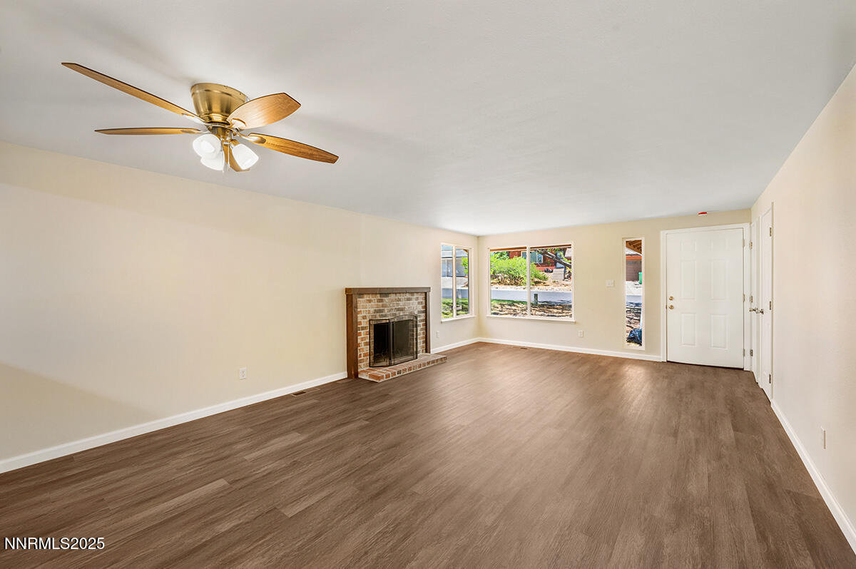 3670 Meeks Way Reno, NV 89503 - Photo 3 of 21 DSC_5437