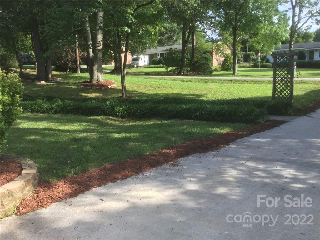 1220 Gladstone Road, Unit 8687 Lancaster, SC 29720 - Photo 3 of 36 Gallery Image 3