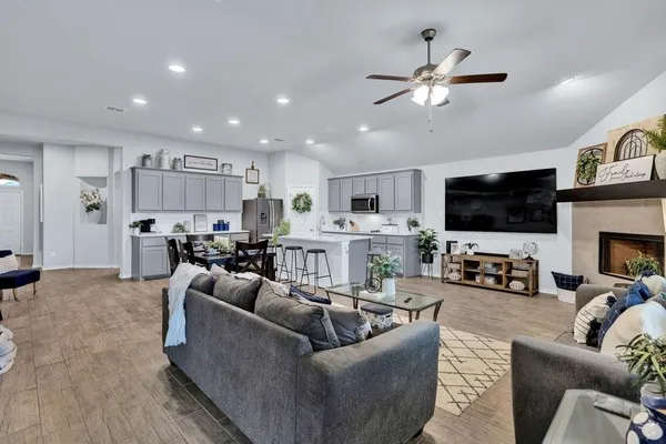 $2,500 | 11501 White River Drive, Aubrey, TX 76227