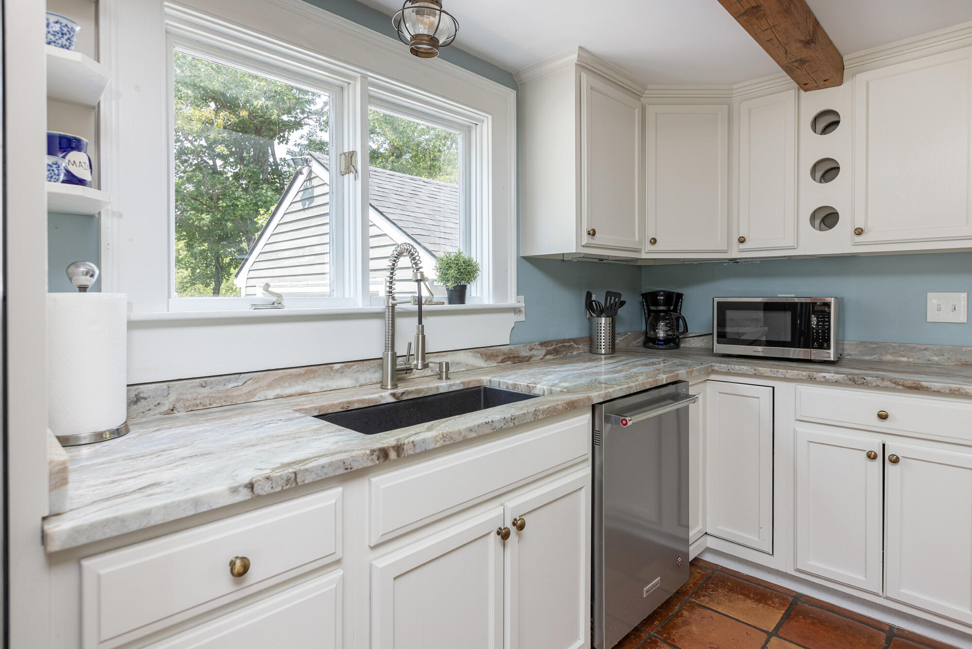 456 Ferry Road Saco, ME 04072 - Photo 10 of 44 456 Ferry Rd._W5_009