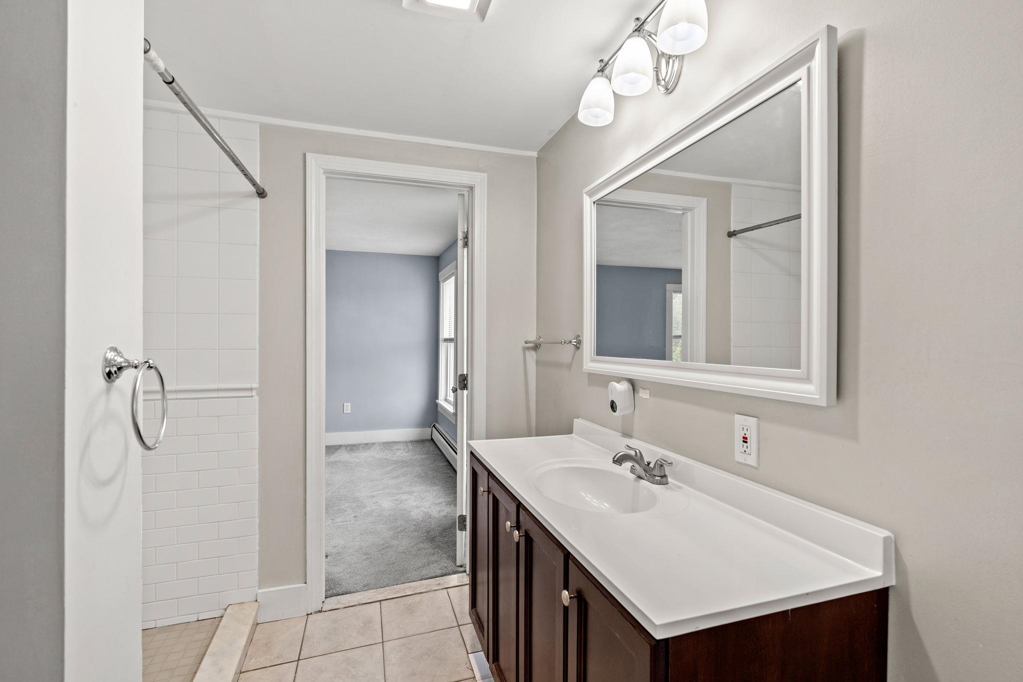 214 Maplehurst Avenue Manchester, NH 03104 - Photo 33 of 58